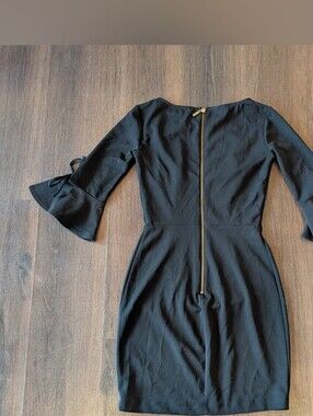B. Darlin sz. 1/2 half sleeve little black dress